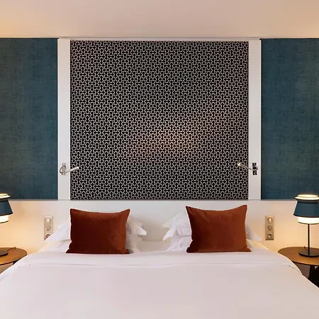 Etoile Maillot Hotel Paris