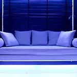Etoile Maillot Hotel