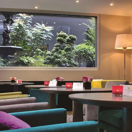 Etoile Maillot Hotel 4*