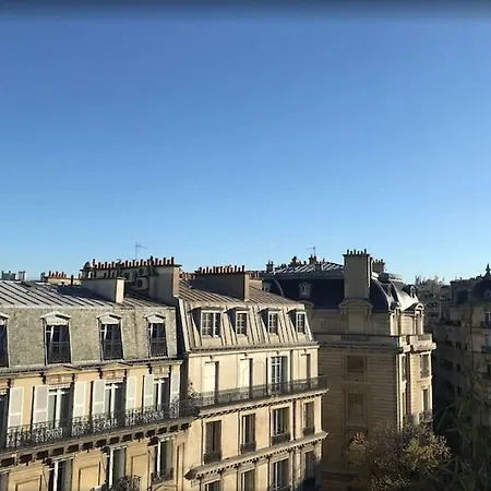 Etoile Maillot Paris