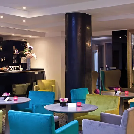 Hotel Etoile Maillot 4*