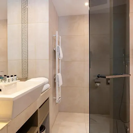 Hotel Etoile Maillot 4*