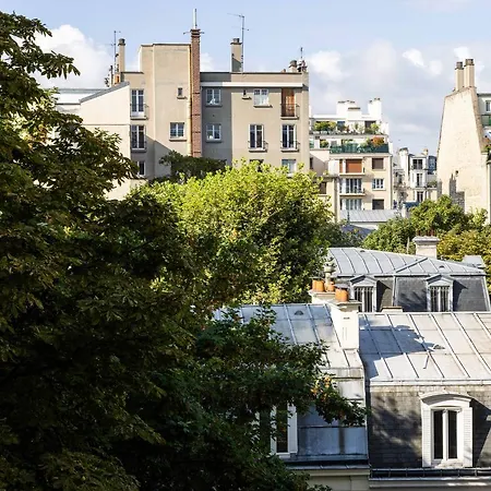 Etoile Maillot Paris
