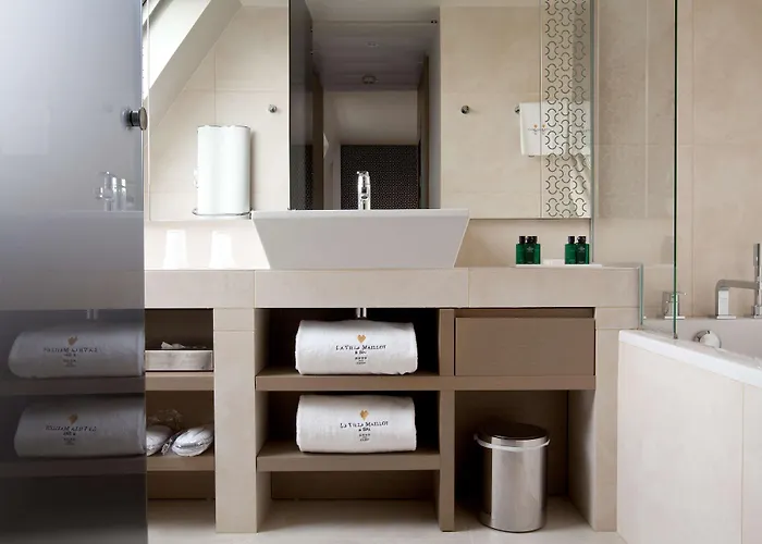 Hotel Etoile Maillot