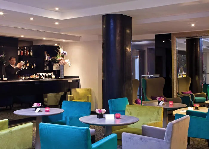 Hotel Etoile Maillot 4*