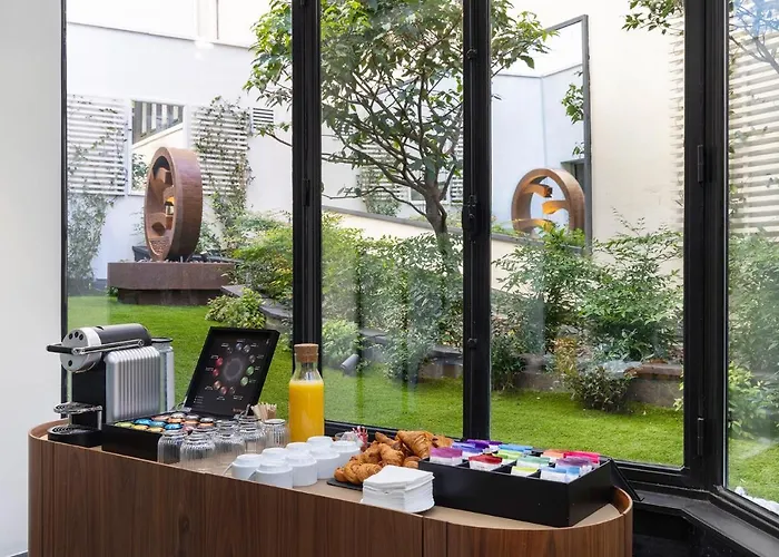 Etoile Maillot 4* Paris