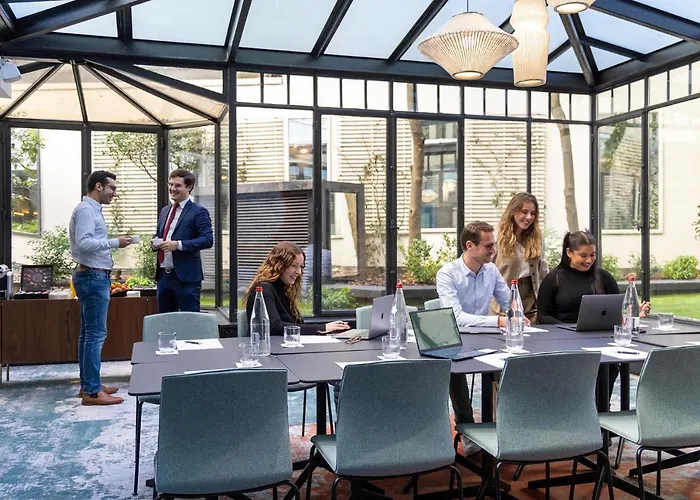 Etoile Maillot Paris