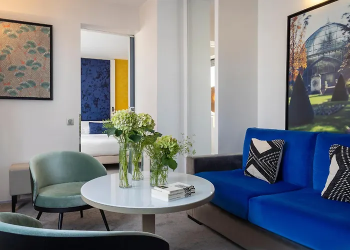 Etoile Maillot Hotel Paris